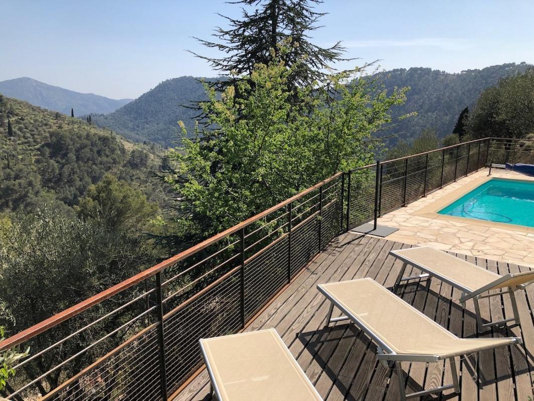 Villa Les Figaires L'Escarene Esterno foto