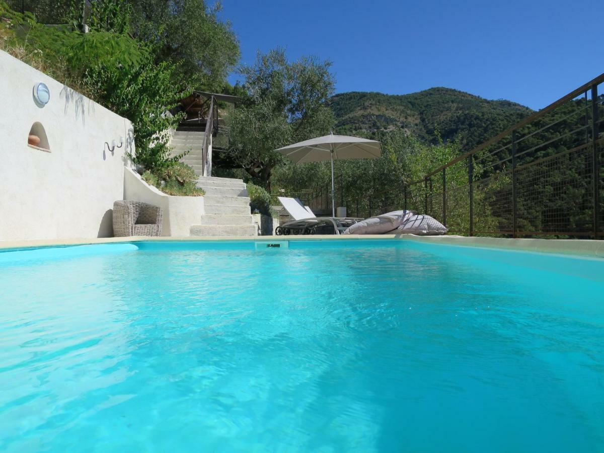 Villa Les Figaires L'Escarene Esterno foto