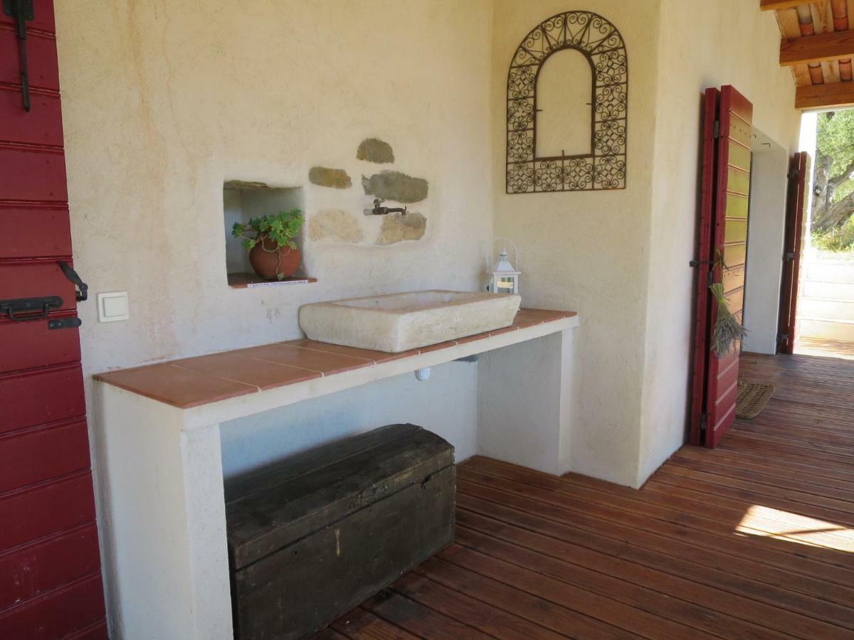 Villa Les Figaires L'Escarene Esterno foto